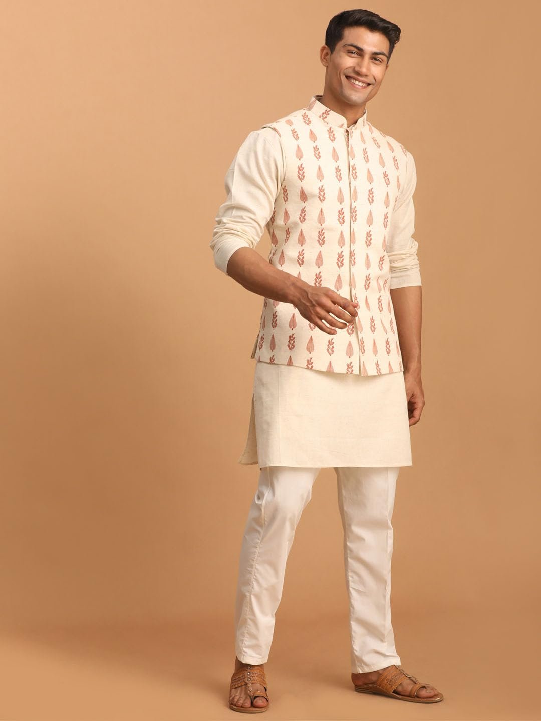 Vastramay Leaf Pattern Cotton Nehru Jacket with Kurta and Pyjama Set Elegant Ethnic Wear for Men - Image 2