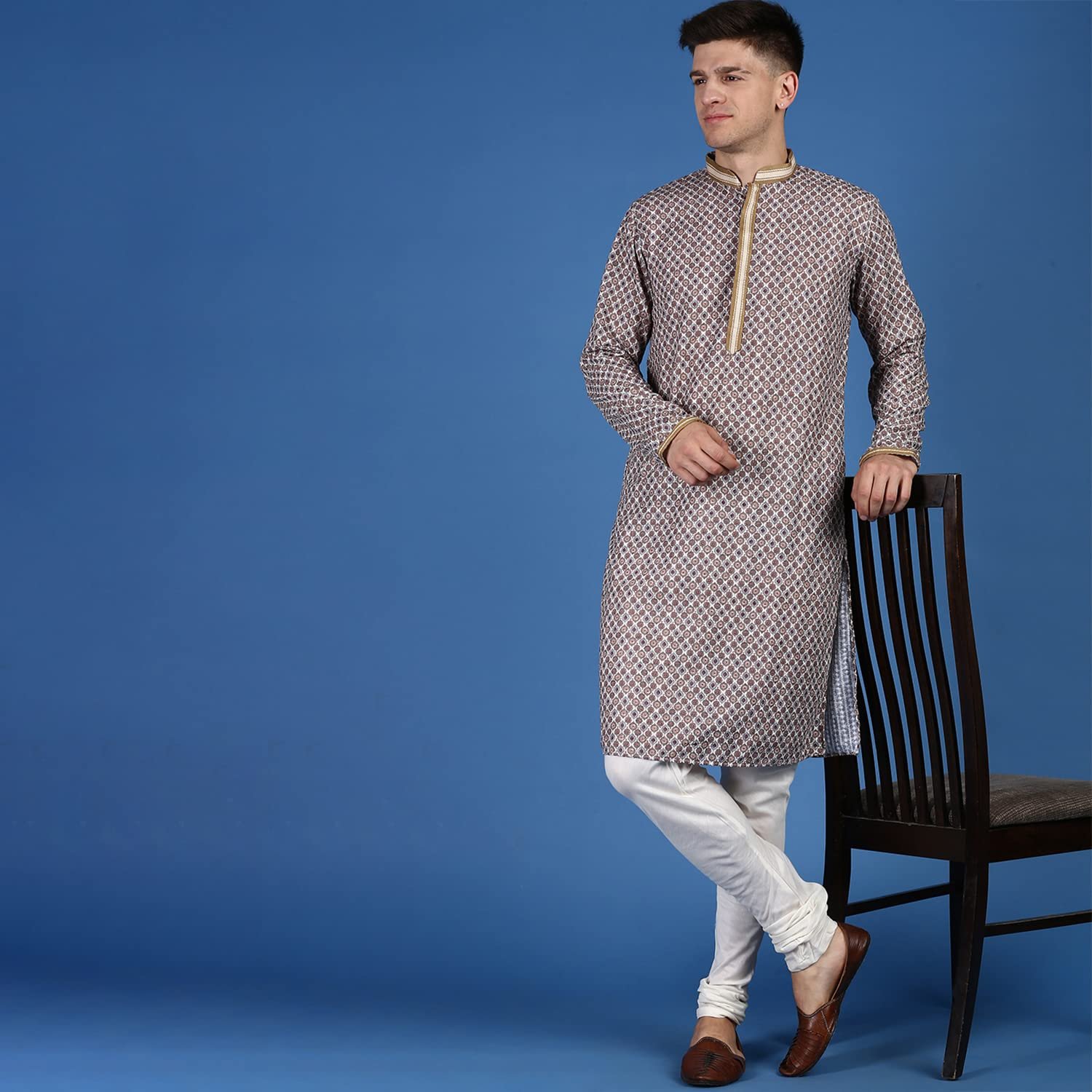 Sanwara Men's Chikankari Style Brown Coloured Cotton Kurta - Image 2
