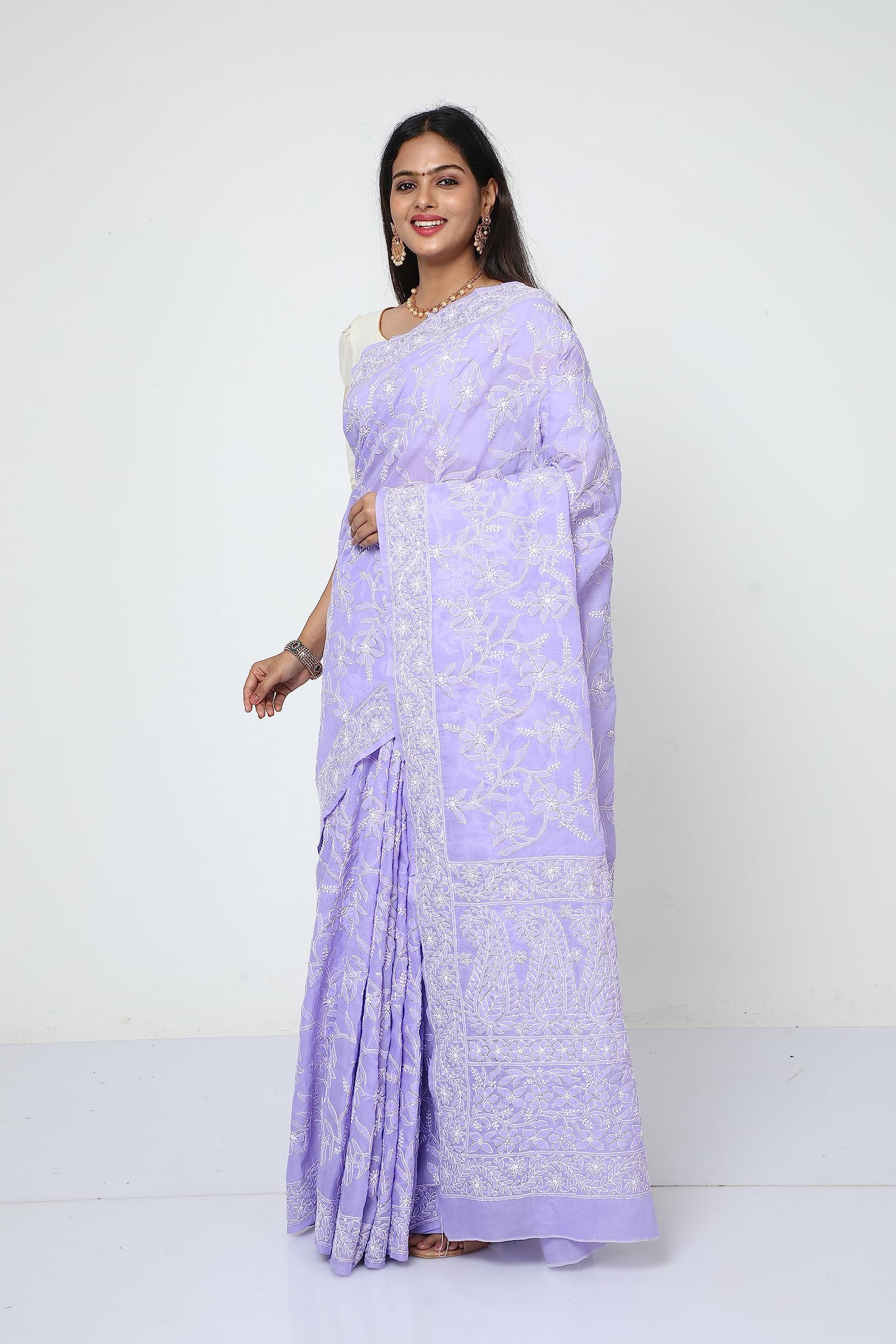 HerClozet Lucknow Chikankari Pure Cotton Saree for women 6.3 Mtr(Lavender) - Image 7