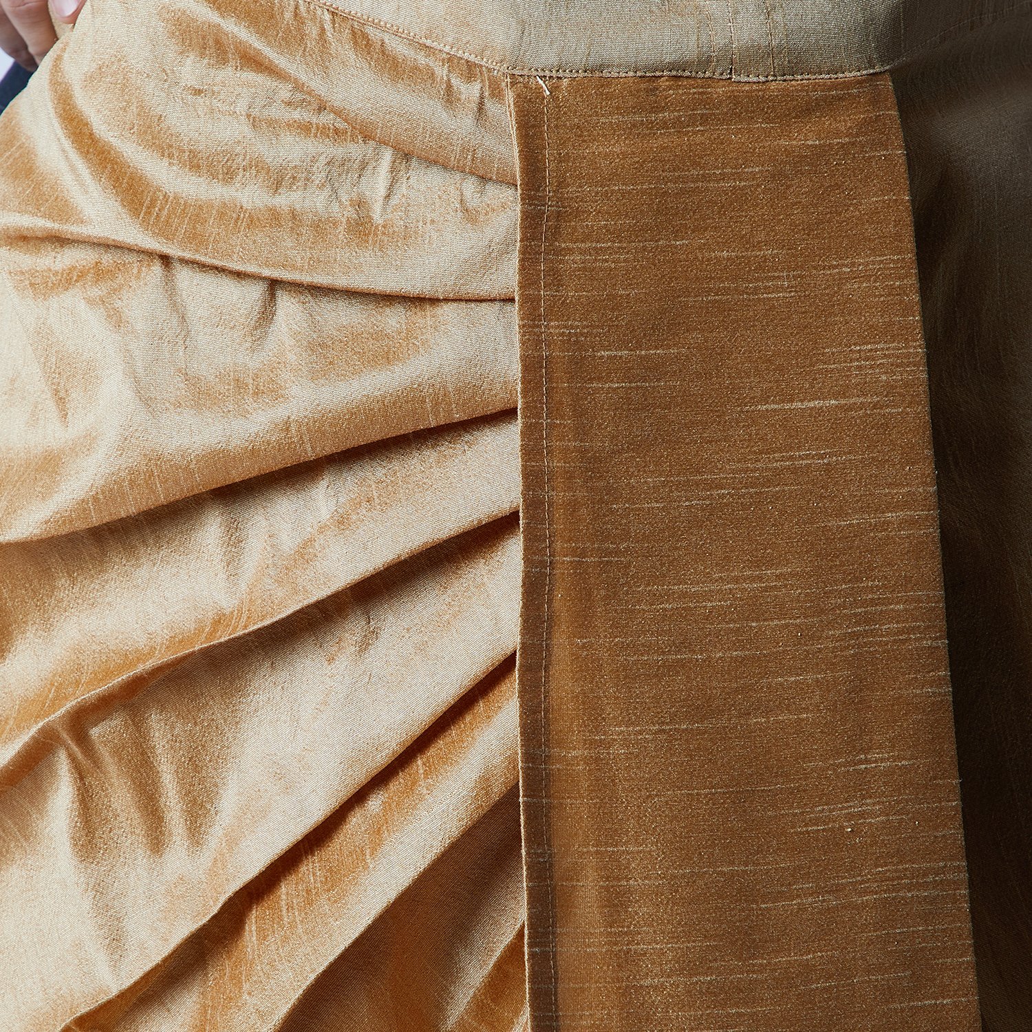 SOJANYA (Since 1958, Men's Maroon & Gold Silk Blend Kurta & Dhoti Set, Size: M - Image 3