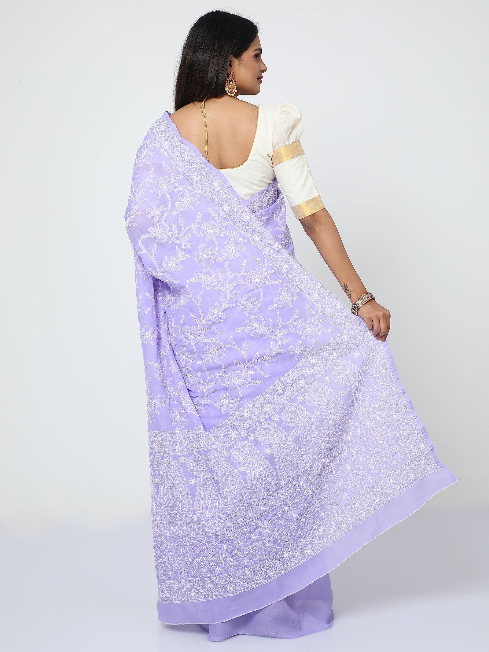 HerClozet Lucknow Chikankari Pure Cotton Saree for women 6.3 Mtr(Lavender) - Image 3